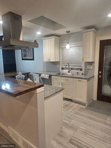 1436 Selby Avenue, Saint Paul Park, MN 55071