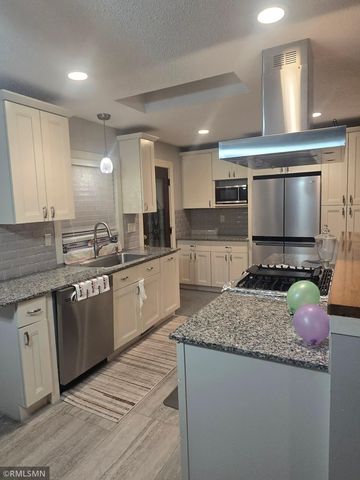 1436 Selby Avenue, Saint Paul Park, MN 55071