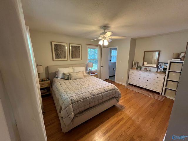 2305 Gladstone Drive NE, Huntsville, AL 35811