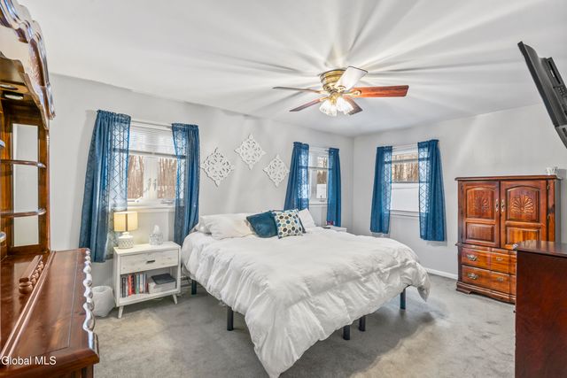 84 S Amherst Avenue, Colonie, NY 12304