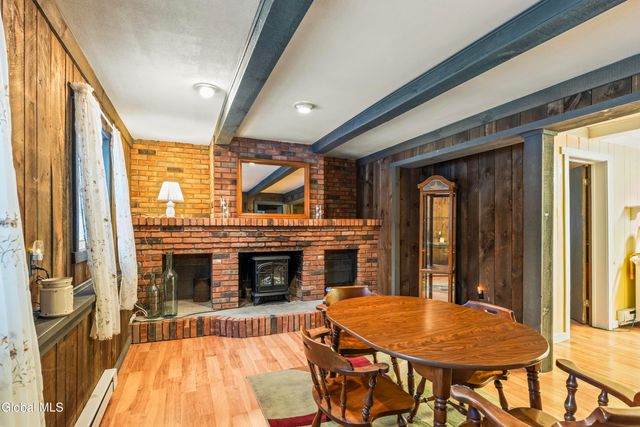 84 S Amherst Avenue, Colonie, NY 12304