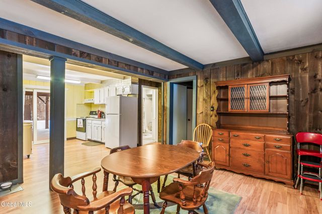 84 S Amherst Avenue, Colonie, NY 12304