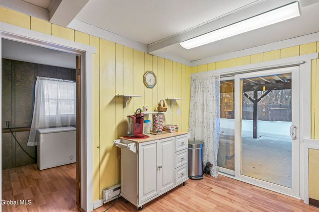 84 S Amherst Avenue, Colonie, NY 12304