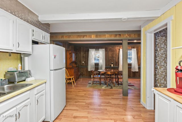 84 S Amherst Avenue, Colonie, NY 12304