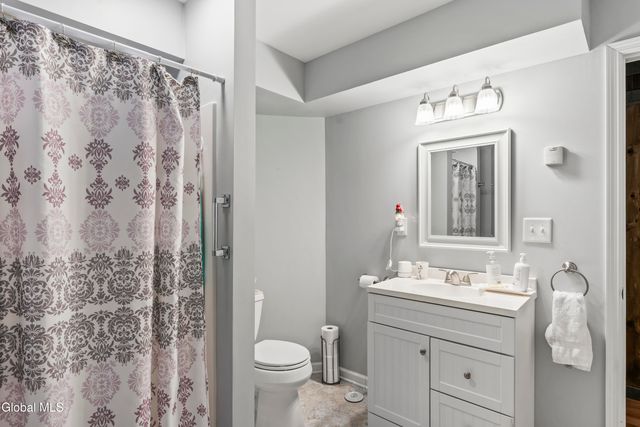 84 S Amherst Avenue, Colonie, NY 12304