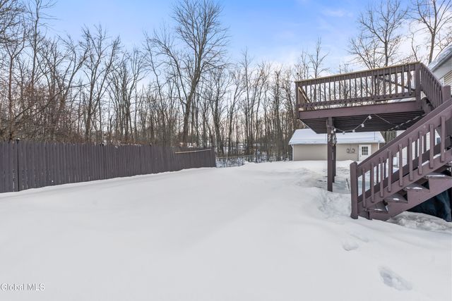 84 S Amherst Avenue, Colonie, NY 12304