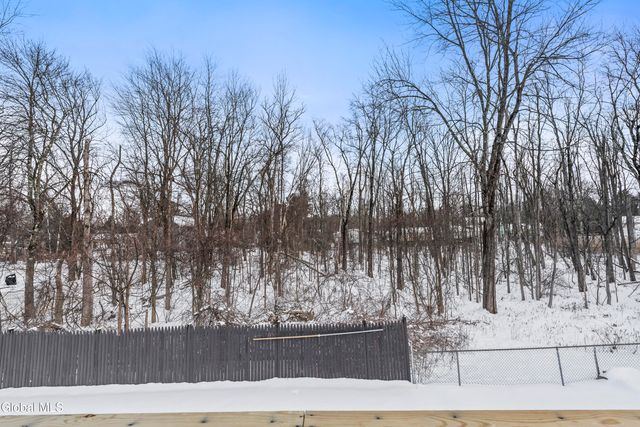 84 S Amherst Avenue, Colonie, NY 12304