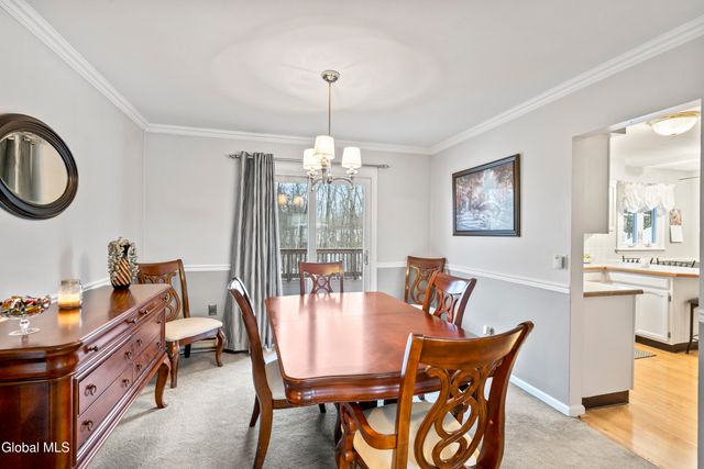 84 S Amherst Avenue, Colonie, NY 12304