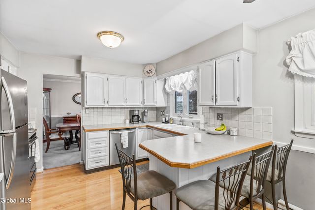 84 S Amherst Avenue, Colonie, NY 12304