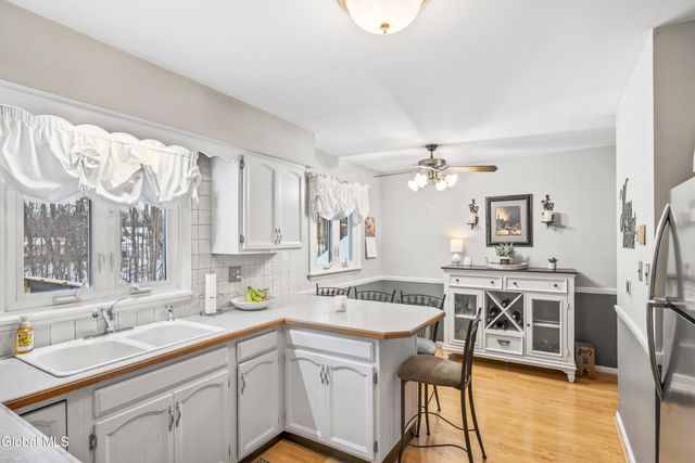 84 S Amherst Avenue, Colonie, NY 12304