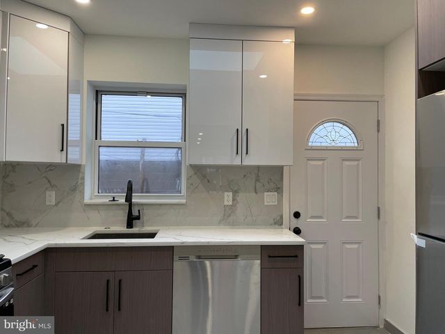 1813 N REESE ST, Philadelphia, PA 19122