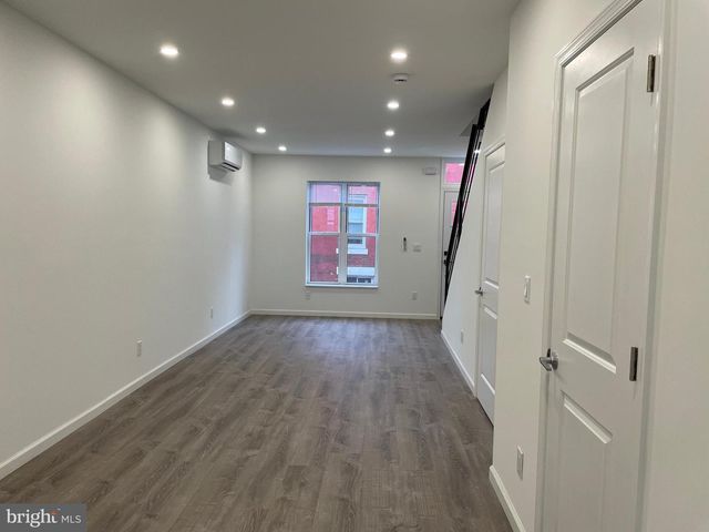 1813 N REESE ST, Philadelphia, PA 19122