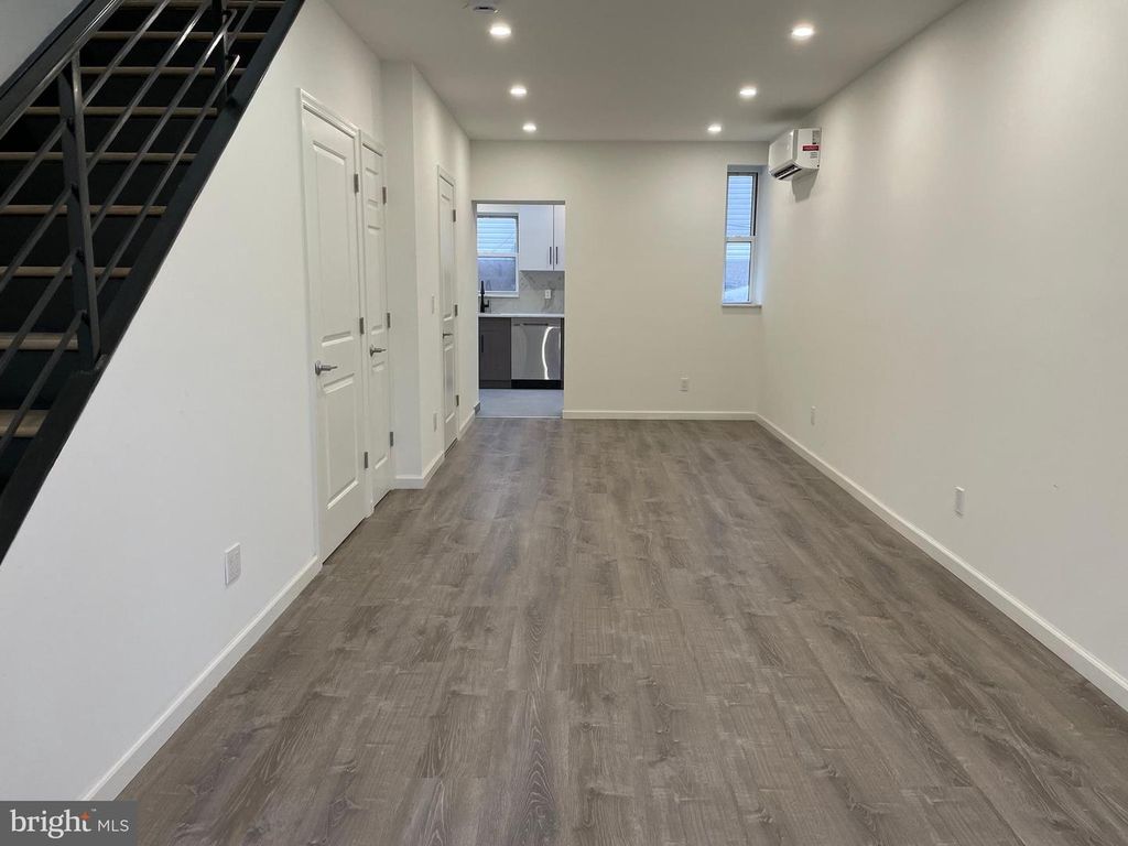 1813 N REESE ST, Philadelphia, PA 19122