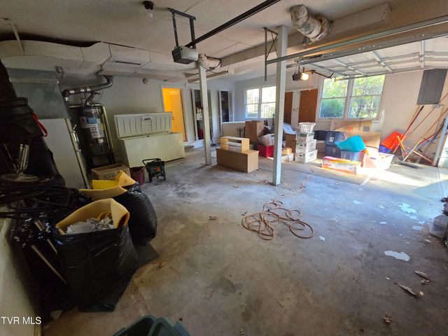 205 Tamassee Drive, Johnson City, TN 37601