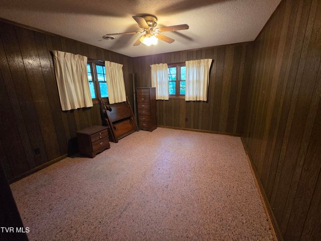 205 Tamassee Drive, Johnson City, TN 37601