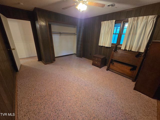 205 Tamassee Drive, Johnson City, TN 37601