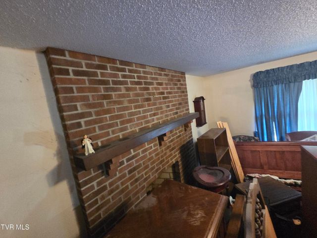 205 Tamassee Drive, Johnson City, TN 37601