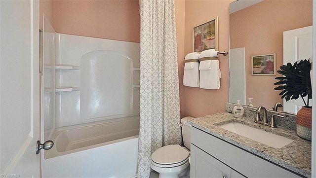 137 Briarwood Lane, Bermuda Run, NC 27006