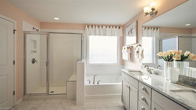 137 Briarwood Lane, Bermuda Run, NC 27006