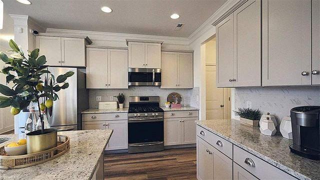 137 Briarwood Lane, Bermuda Run, NC 27006