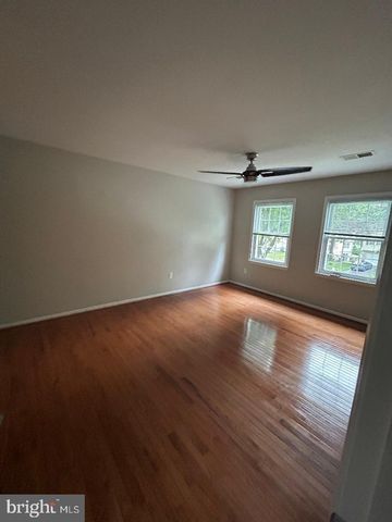 2938 FOX TAIL CT, Woodbridge, VA 22192