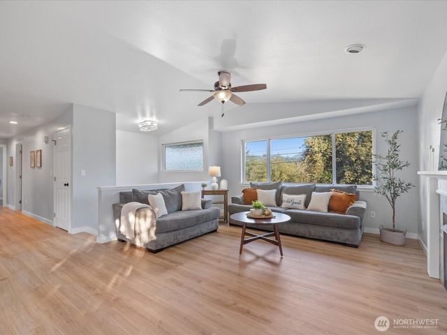 13802 State Route 530 NE, Arlington, WA 98223