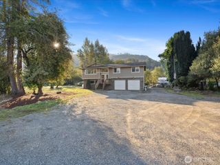 13802 State Route 530 NE, Arlington, WA 98223