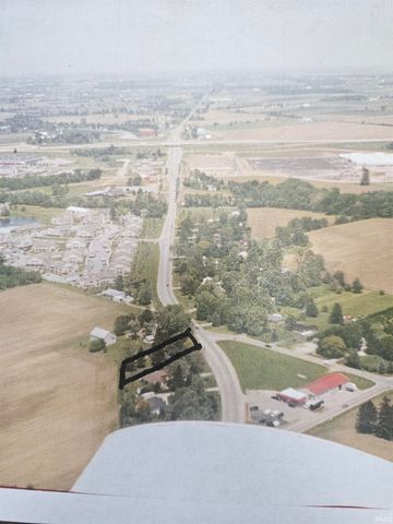 9705 Maysville Road, Fort Wayne, IN 46815