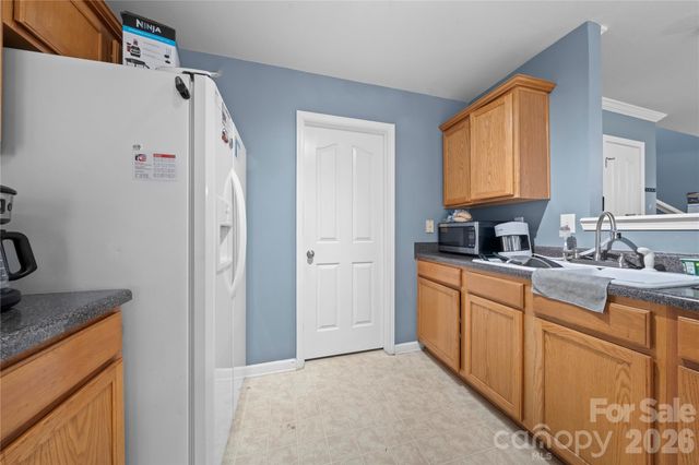 5041 Wallace Creek Lane, Charlotte, NC 28212