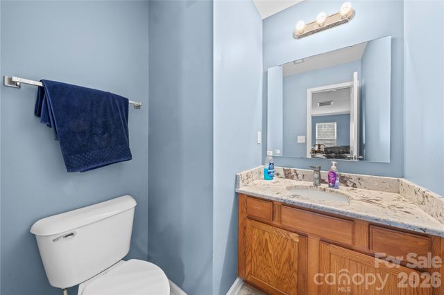 5041 Wallace Creek Lane, Charlotte, NC 28212