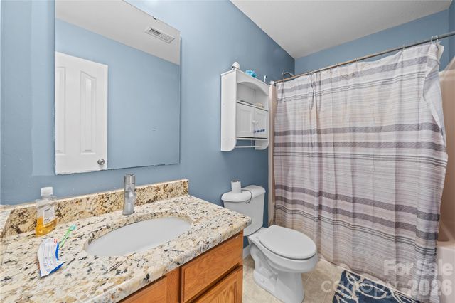 5041 Wallace Creek Lane, Charlotte, NC 28212