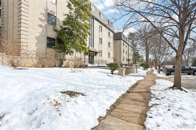 4355 Maryland Avenue 401, St Louis, MO 63108