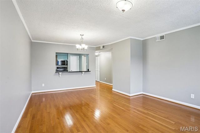 4355 Maryland Avenue 401, St Louis, MO 63108