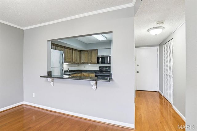 4355 Maryland Avenue 401, St Louis, MO 63108