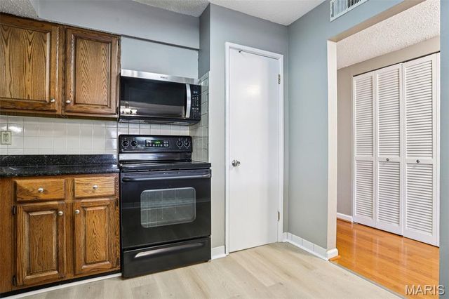 4355 Maryland Avenue 401, St Louis, MO 63108