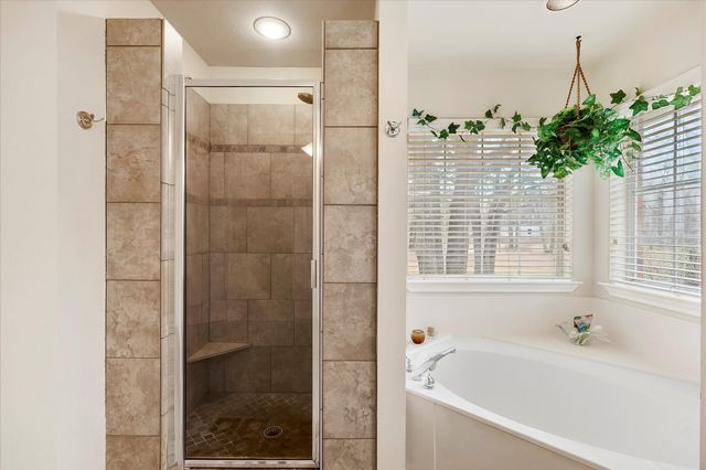 1025 Oak Hollow Lane, Combine, TX 75159