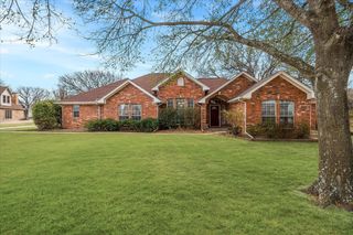 1025 Oak Hollow Lane, Combine, TX 75159