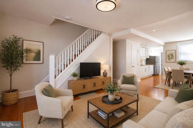 562 MILLBANK RD, Upper Darby, PA 19082