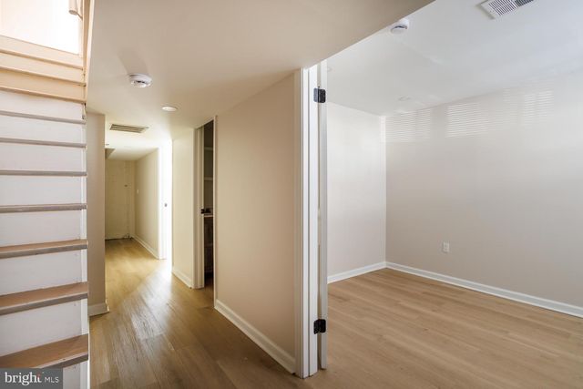 562 MILLBANK RD, Upper Darby, PA 19082
