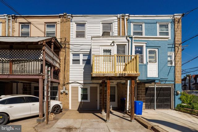 562 MILLBANK RD, Upper Darby, PA 19082