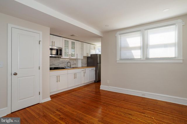 562 MILLBANK RD, Upper Darby, PA 19082