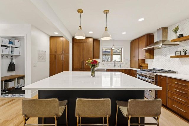 5609 Winnequah Trail, Monona, WI 53716