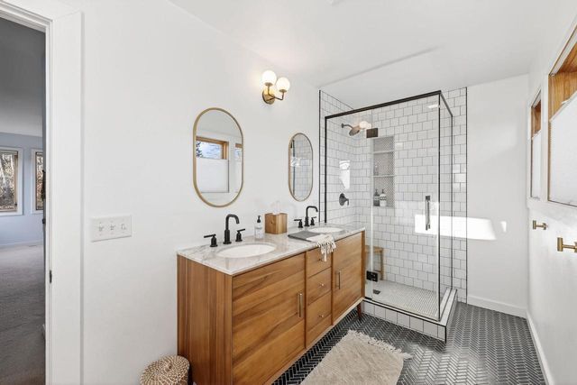 5609 Winnequah Trail, Monona, WI 53716