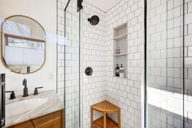 5609 Winnequah Trail, Monona, WI 53716