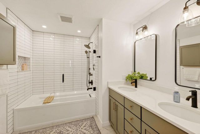 5609 Winnequah Trail, Monona, WI 53716