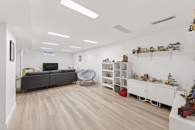 5609 Winnequah Trail, Monona, WI 53716