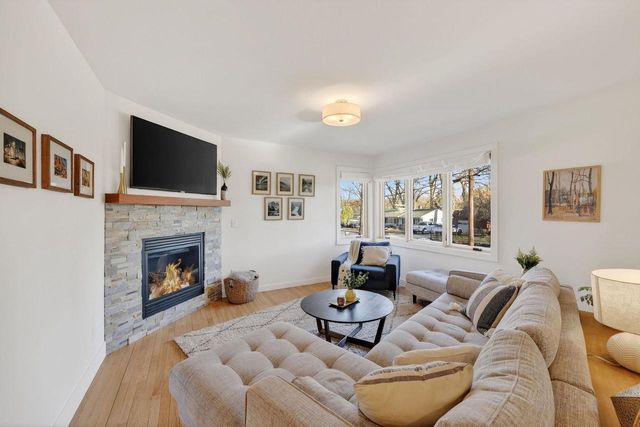 5609 Winnequah Trail, Monona, WI 53716