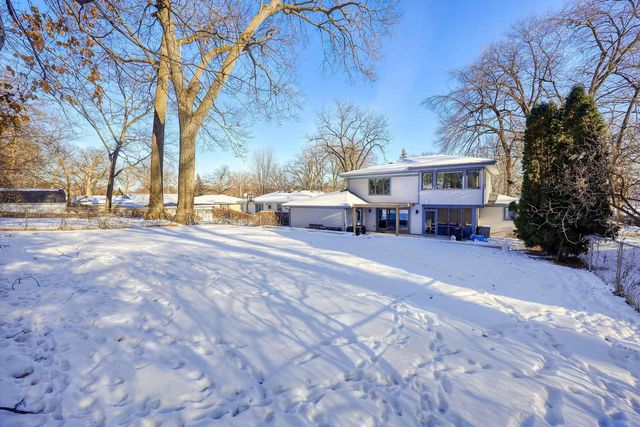5609 Winnequah Trail, Monona, WI 53716