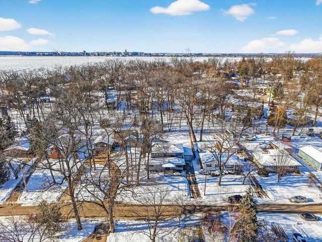 5609 Winnequah Trail, Monona, WI 53716