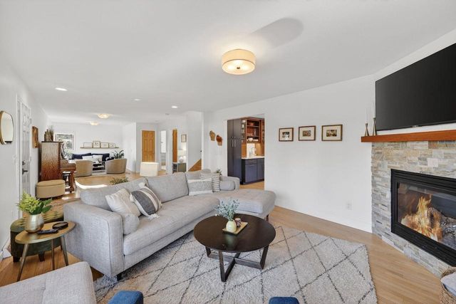 5609 Winnequah Trail, Monona, WI 53716